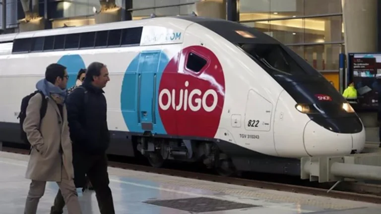 Estalla la huelga en Ouigo tras el despido de un trabajador