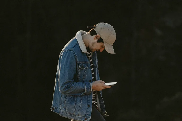 Estas apps te ayudan a mantener el contacto cuando internet se cae: Imprescindibles para el próximo apagón