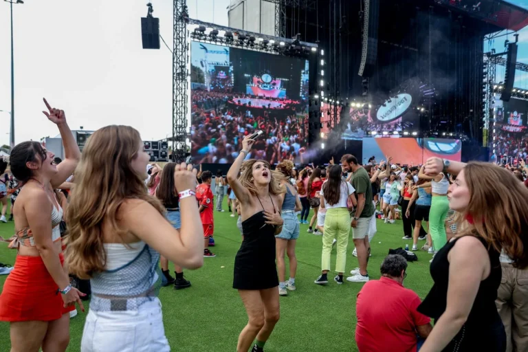 Las otras empresas de KKR que se escapan del boicot en España