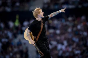 Ed Sheeran vuelve a los escenarios entre protestas propalestinas: «mis conciertos no son un foro político»