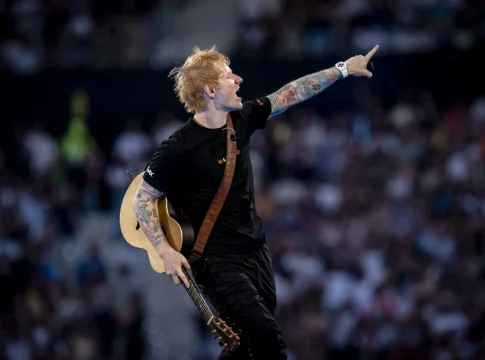EuropaPress_6762731_cantante_ed_sheeran_concierto_riyadh_air_metropolitano_30_mayo_2025_madrid