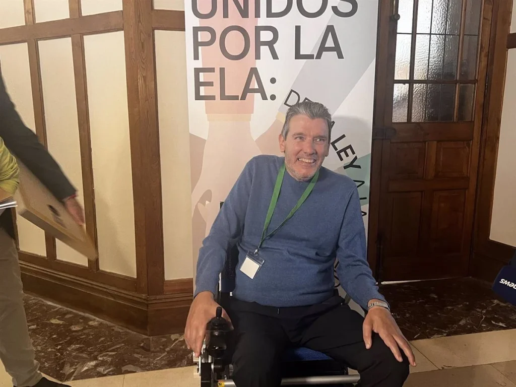 Familias y enfermos viven entre la incertidumbre y la desesperación mientras esperan soluciones