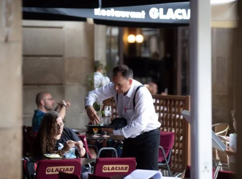España se prepara para la campaña navideña: los empleos que más se ofrecen y los que más faltan Fuente: Europa Press España se prepara para la campaña navideña: los empleos que más se ofrecen y los que más faltan Fuente: Europa Press