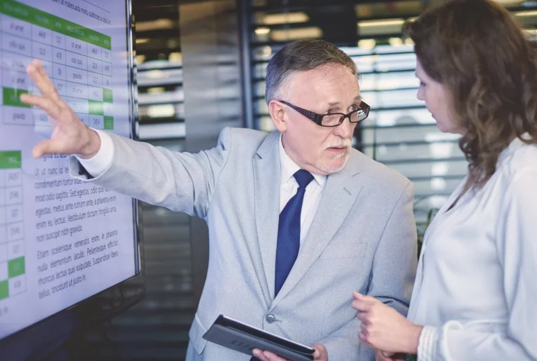 La IA te vigila sin que lo notes: Lo que las grandes empresas saben de ti al detalle.