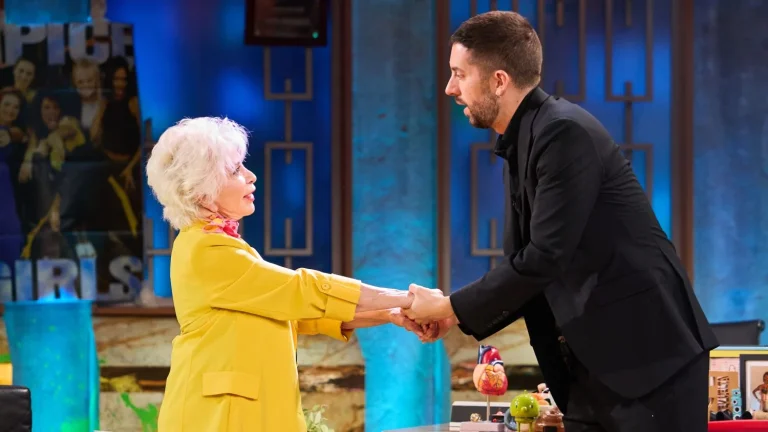 Isabel Allende desnuda la vida sexual de Broncano en 'La Revuelta' 