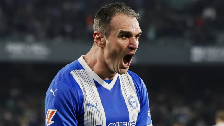 Kike García hace temblar al Alavés con oportunidad clara para irse