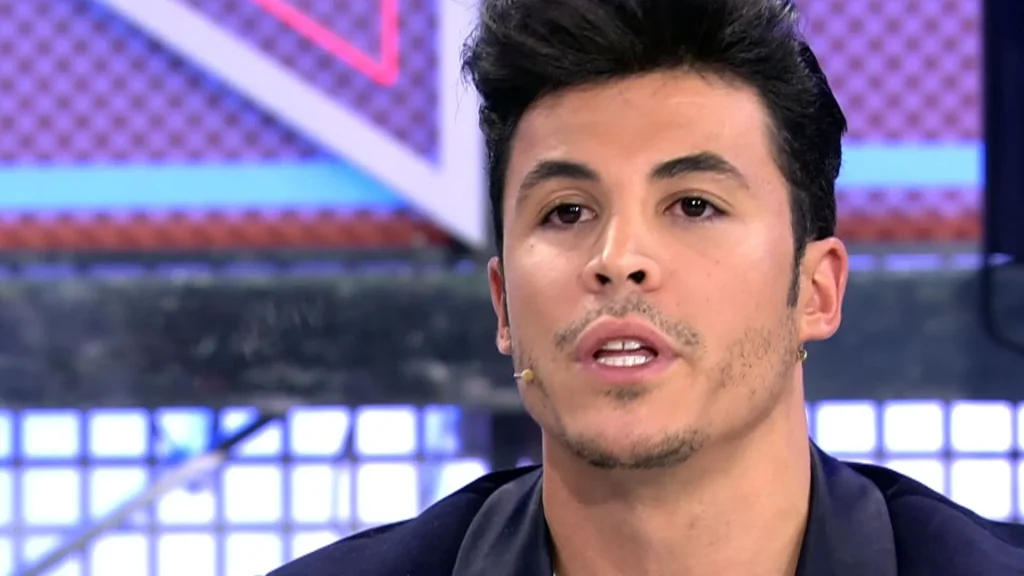 Kiko Jiménez al borde del abandono después de denunciar un «aquelarre» en Telecinco 27 La entrevista de Kiko Jiménez que desató la tormenta