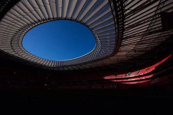 La pasión tiene precio: vecinos y visitantes, atrapados entre el negocio del fútbol y los inconvenientes diarios