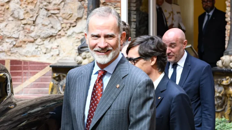 Laura Rodríguez reaviva los rumores que vinculan a Felipe VI con un inseparable amigo