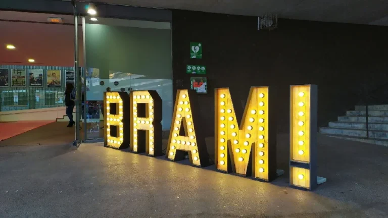 Letras grandes para tu próximo evento en Barcelona