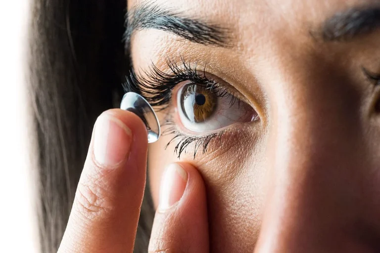 Llegan las lentes de contacto que permiten ver con los ojos cerrados y en la oscuridad