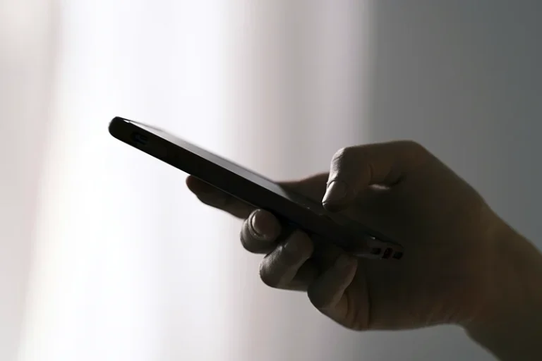 Los móviles 2G sobrevivieron al apagón y este es el motivo