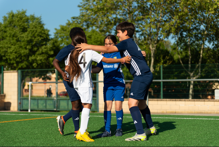 Allianz abre la convocatoria para patrocinar a 50 clubes de fútbol base