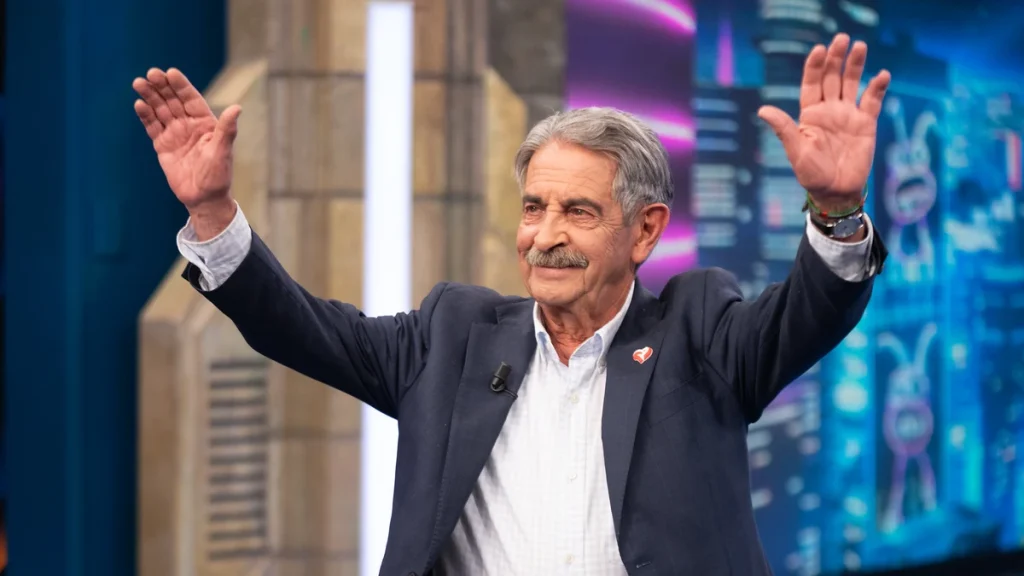 «Revilla no cobra por ir a las televisiones»: el bulo que cortó la entrevista en ‘El Hormiguero’  