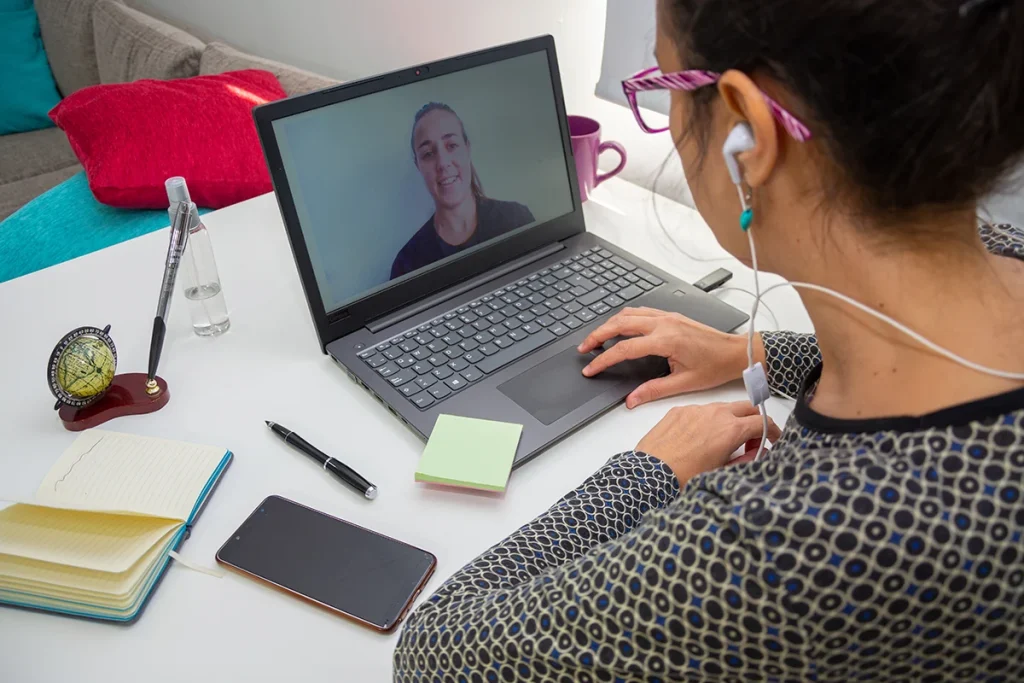 TRADUCIÓN DE VOZ EN TIEMPO REAL EN GOOGLE MEET
