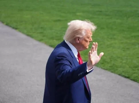 Trump ordena revisar los visados de intercambio tras su regreso a la Casa Blanca Trump ordena revisar los visados de intercambio tras su regreso a la Casa Blanca