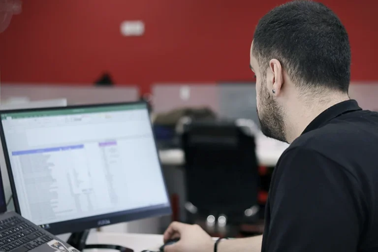 eMule, el mítico programa de descargas P2P aún sigue vivo 2025 y así puedes usarlo