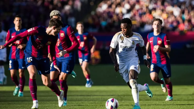 El abuso de 'El Clásico': Ver en casa el Barcelona-Real Madrid cuesta cuatro veces más