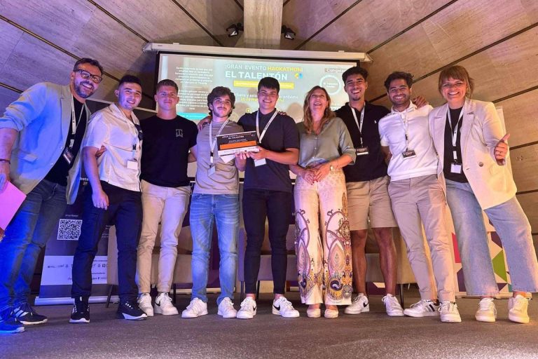 El Talentón Hackathon 2025; Canarias se convierte en epicentro del talento joven con una final regional y un premio internacional a China