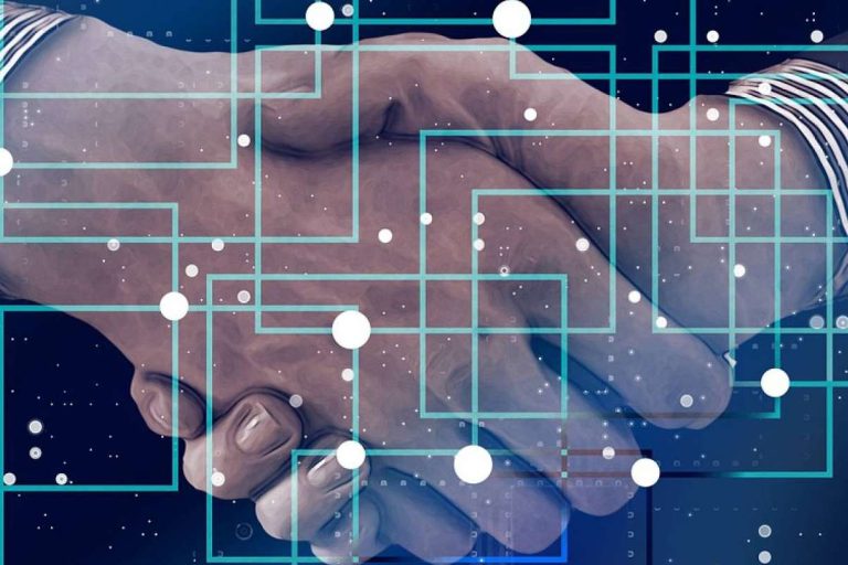 ¿Se siguen haciendo tareas manuales? Automatización inteligente sin grandes inversiones para las pymes españolas