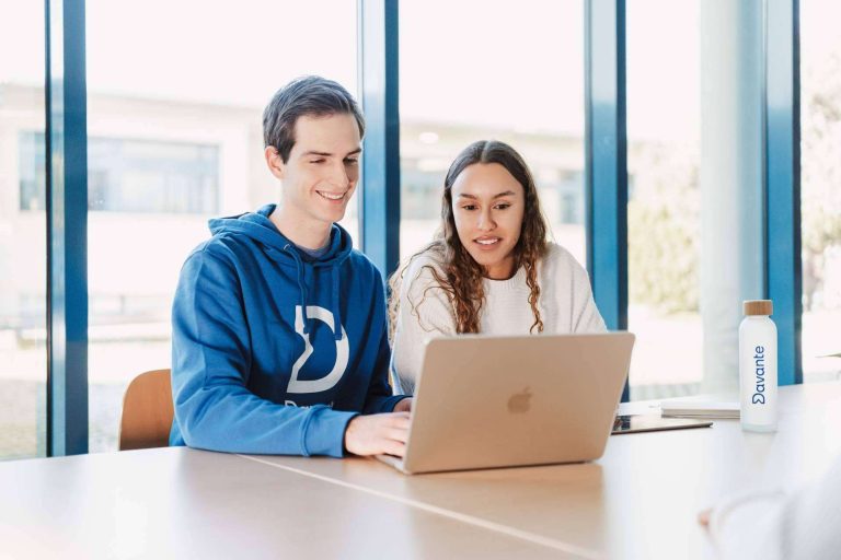 Cuándo estudiar es empezar a trabajar, el modelo de FP de Davante que conecta con la empresa