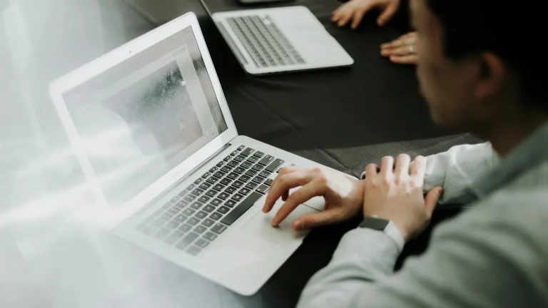 Reimaginando el Lobby como un Mapa Fantástico