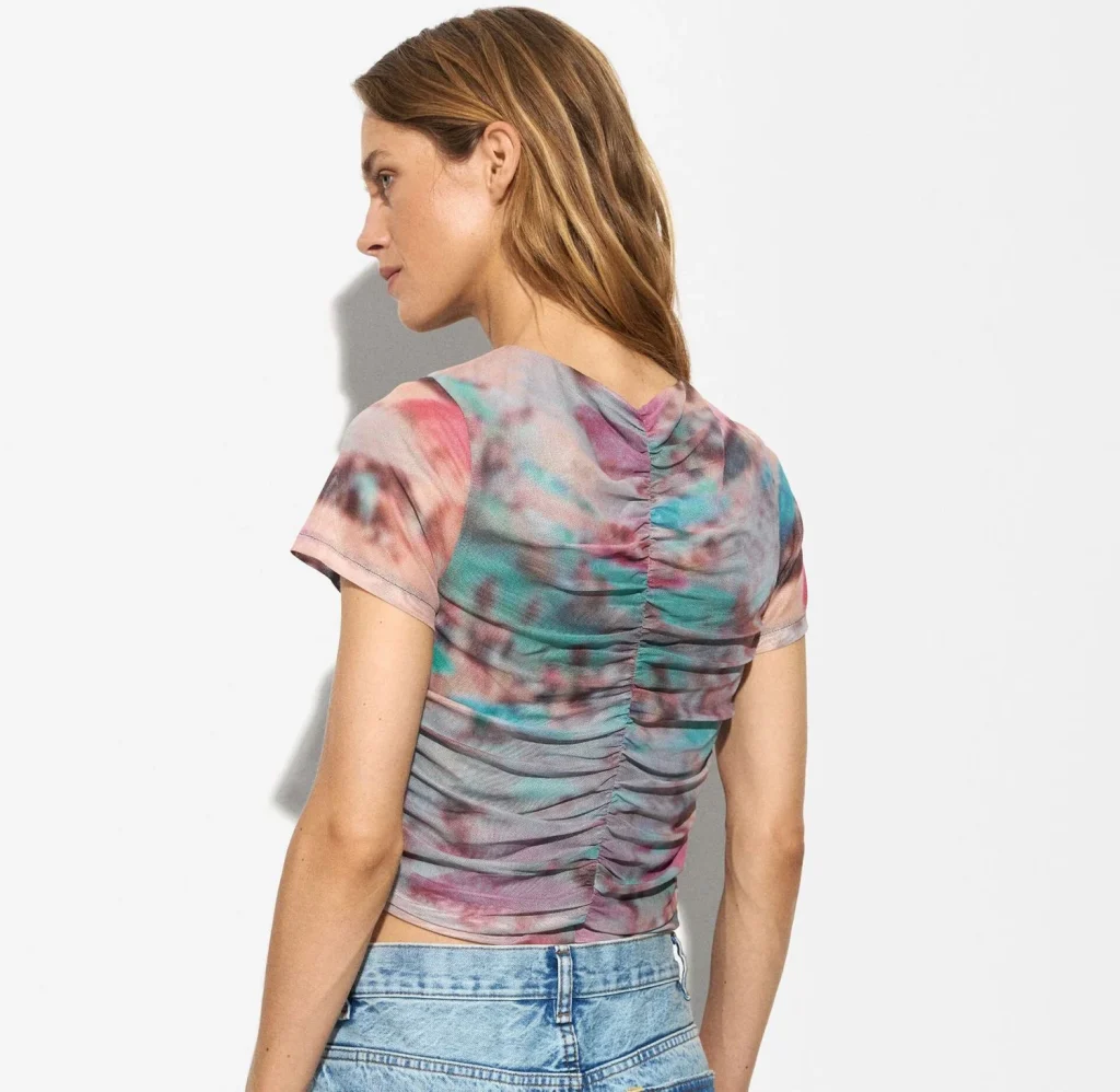 El chollo de la primavera: Parfois tiene la camiseta viral que no te costará ni 6 euros 44 El fenómeno Parfois: cuando el estilo no tiene que costar caro