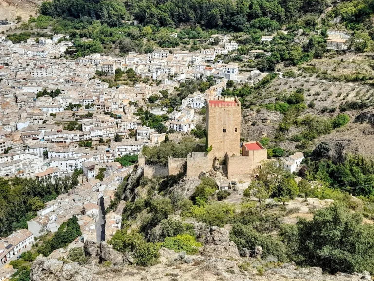 Este Castillo de Jaén fue un secreto durante siglos y hoy deslumbra como escenario de película