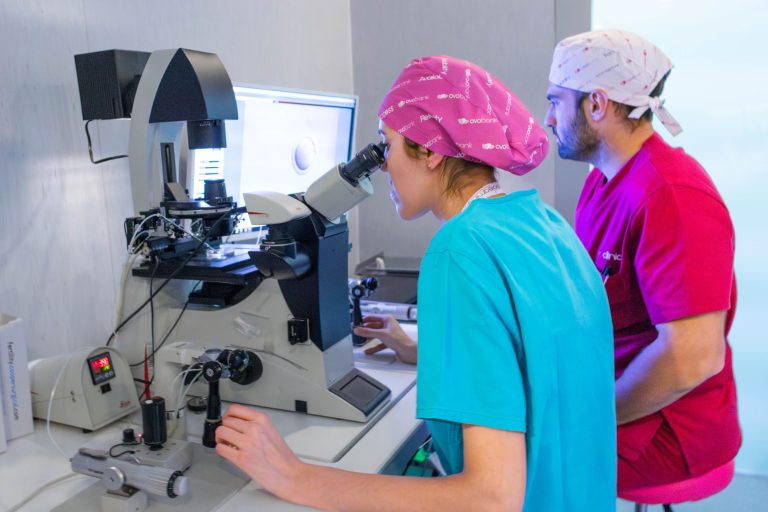 Ovolearning lanza su nuevo calendario de cursos especializados en reproducción asistida