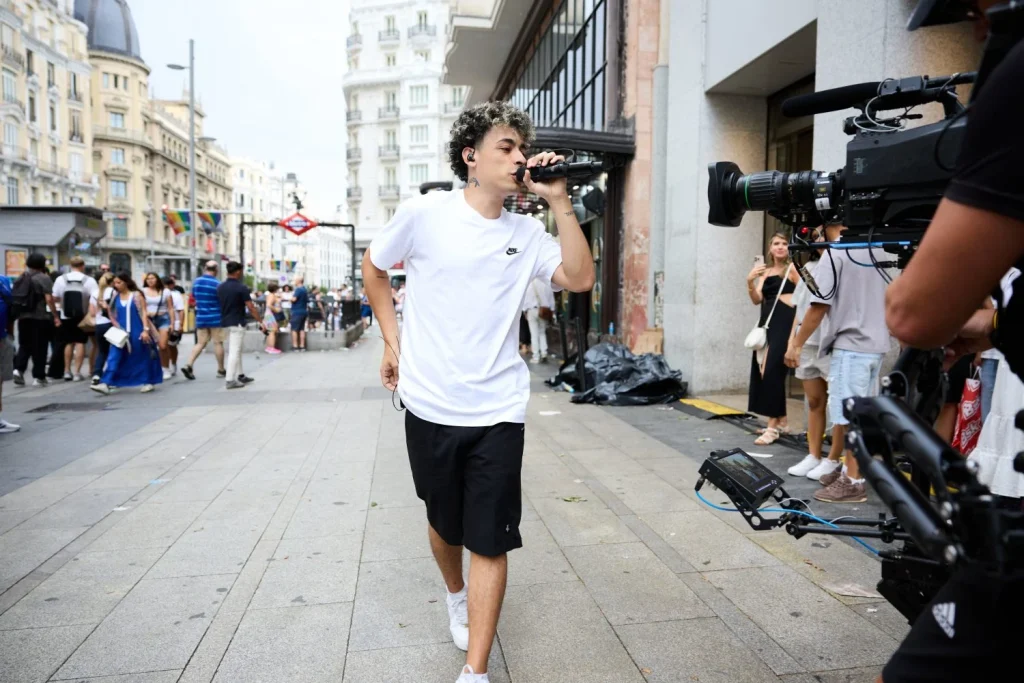 Un paseo musical que capturó a la Gran Vía y llegó a ‘La Revuelta' 