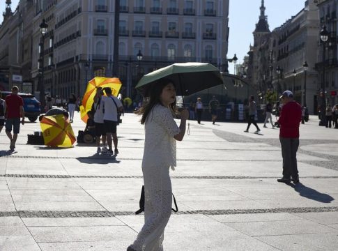 Ola de calor: 42 grados de temperatura máxima en algunas provincias Ola de calor: 42 grados de temperatura máxima en algunas provincias