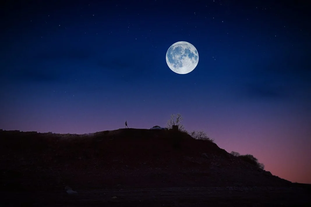 6.500 CRÁTERES EN LA LUNA CON PLATINO