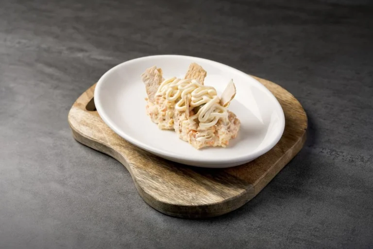 La ensaladilla, presente en siete de cada diez cartas de los restaurantes españoles