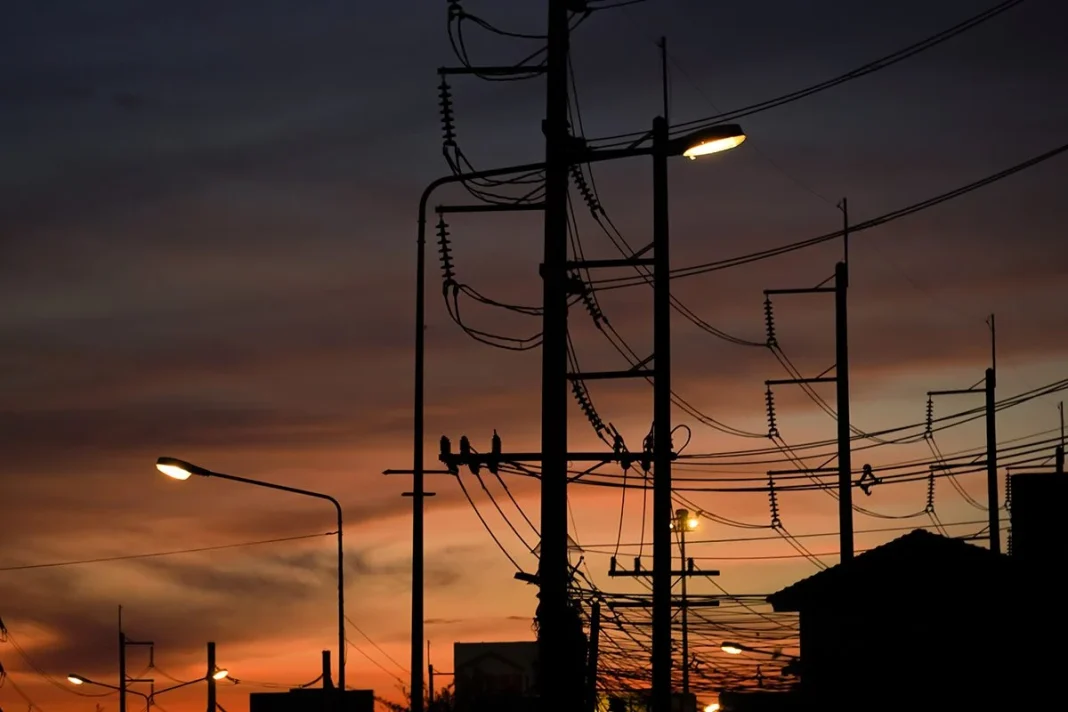 APAGONES PROVOCADOS POR LA ACTIVIDAD SOLAR