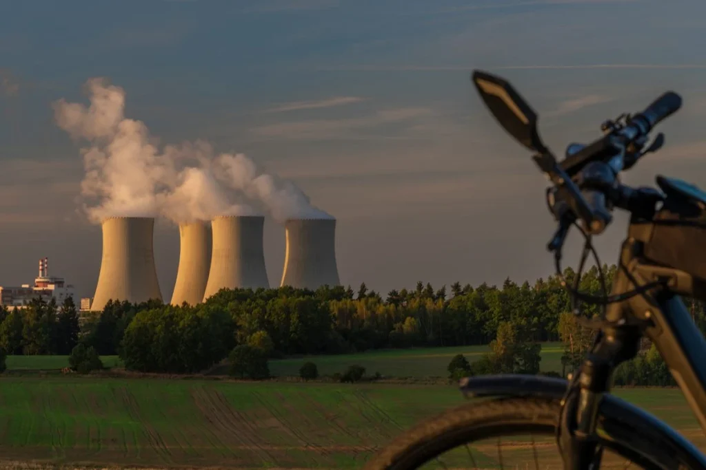 ATACAR UNA CENTRAL NUCLEAR, ALGO COMÚN EN LA HISTORIA