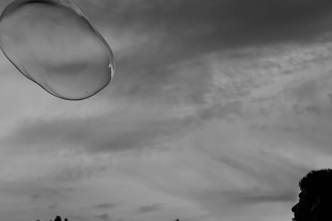 AVISTAMIENTOS DE ANILLOS NEGROS EN EEUU Y RUSIA