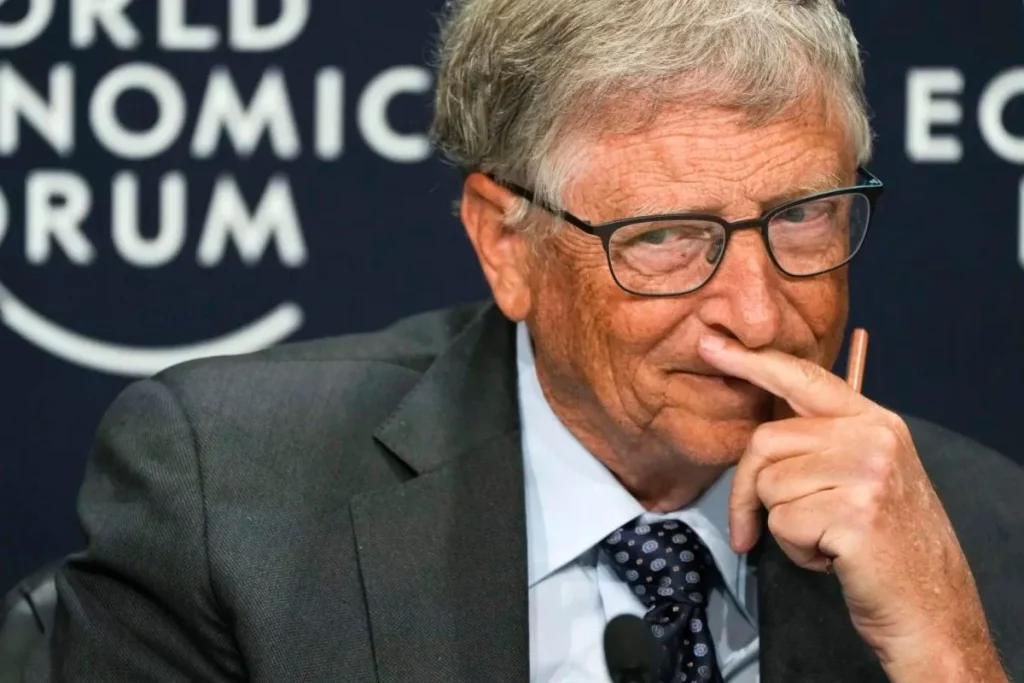 BILL GATES TAMBIÉN ES RESPONSABLE DE ESTA REVOLUCIÓN DIGITAL