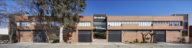 Bimedica celebra su 40 aniversario: de farmacia local a referente internacional en salud
