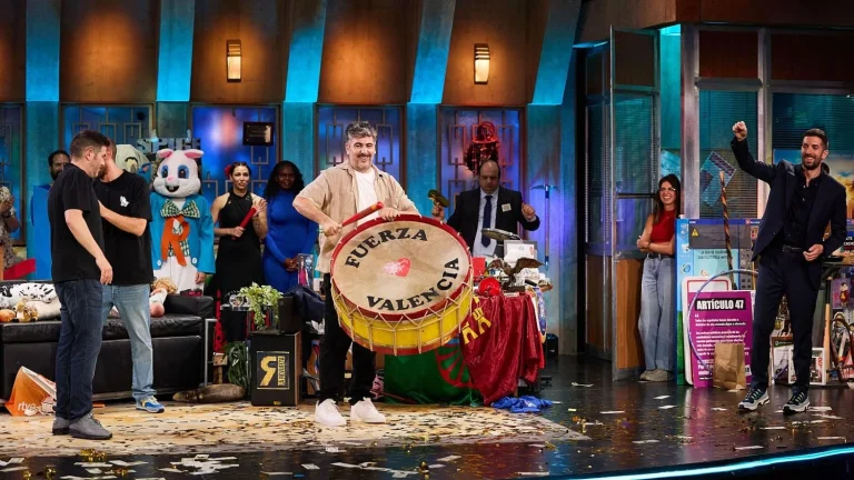 Broncano y 'La Revuelta' salvan su gran final con un plan improvisado tras la cancelación en Callao