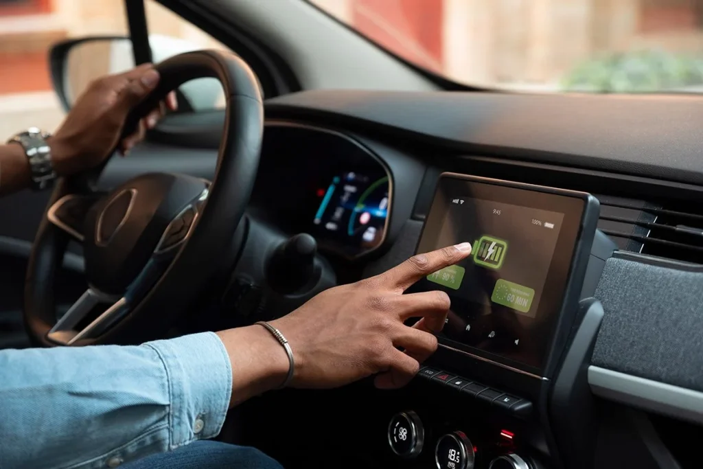 CONTROL POR VOZ EN BYD DILINK