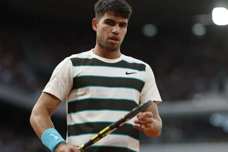 Carlos Alcaraz recibe aviso contundente de Sinner en Roland Garros