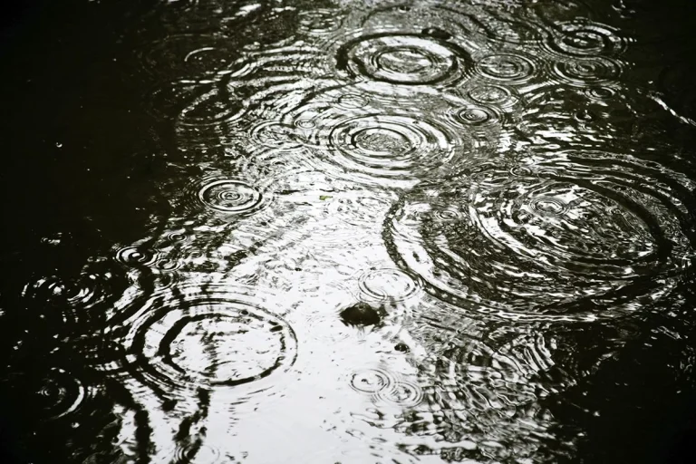 La AEMET activa la alerta naranja: fenómenos meteorológicos azotan 7 provincias