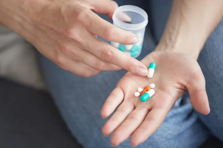 Científicos descubren la fórmula para la 'vida eterna': Una combinación de fármacos permitirá vivir hasta 500 años