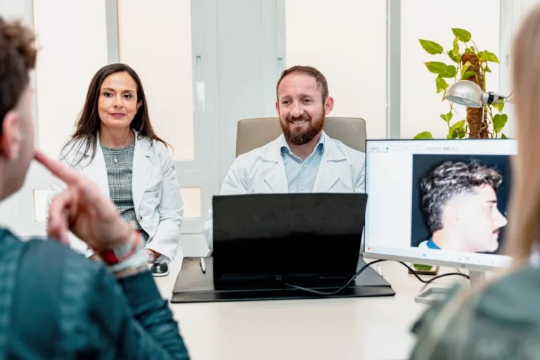 Clínica MaxOrl, referente en cirugía facial en Málaga