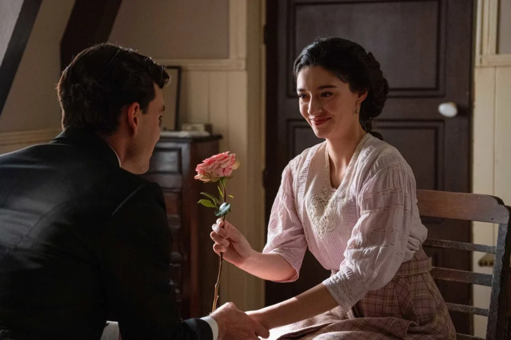 Curro desafará a su padre y Leocadia