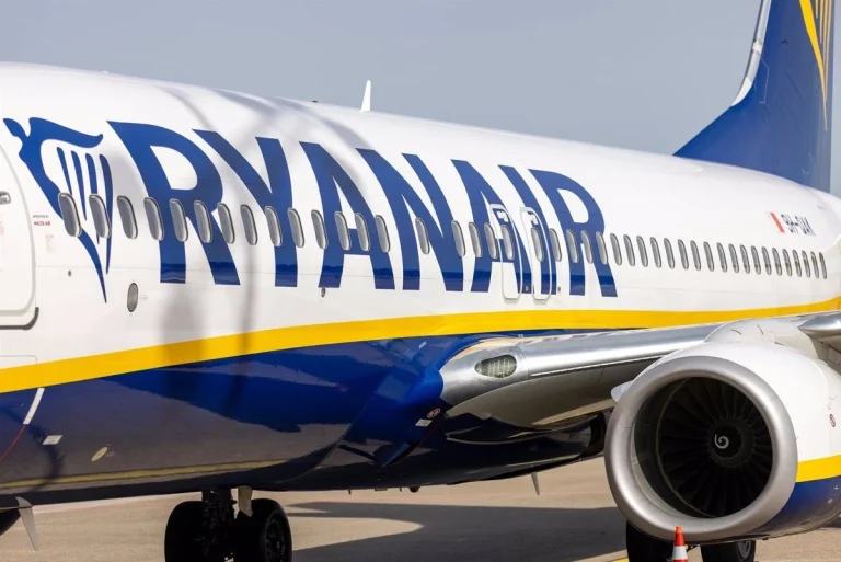 Ryanair es apercibida de responsabilidades penales por desobediencia a órdenes judiciales contra eDreams