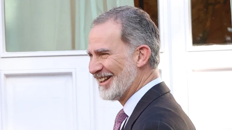 Felipe VI podría enfrentar tensiones en Zarzuela por su una obsesiva afición, según Fonsi Loaiza y Pilar Eyre