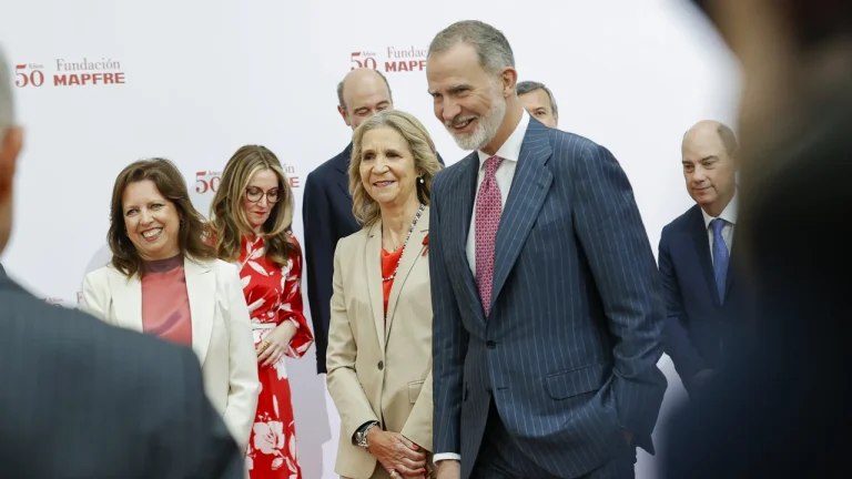 Felipe VI y la infanta Elena se reencuentran bajo estricto protocolo y signos reveladores