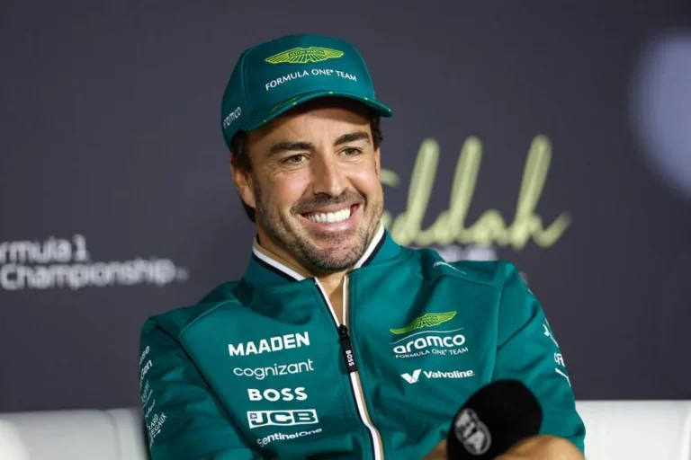 Fernando Alonso choca con Honda en su renovación con Aston Martin