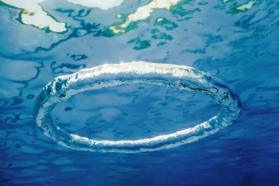 GENERAR ANILLOS EN EL MAR PUEDE SER UNA NUEVA VÍA DE EXPRESIÓN